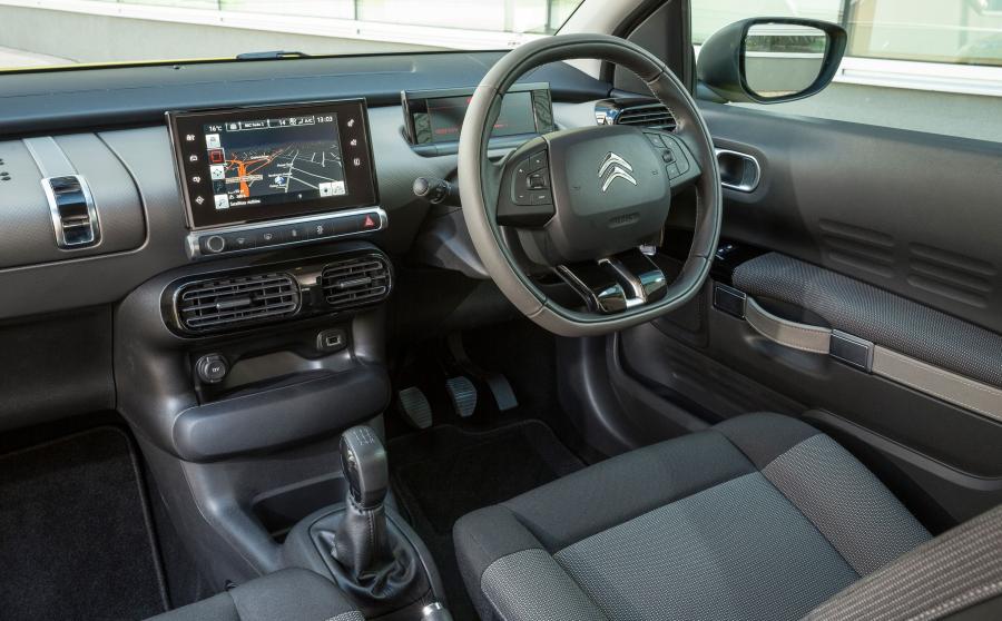  Citroen C4 Cactus 2014 года  (UK) (фото 39 из 44)